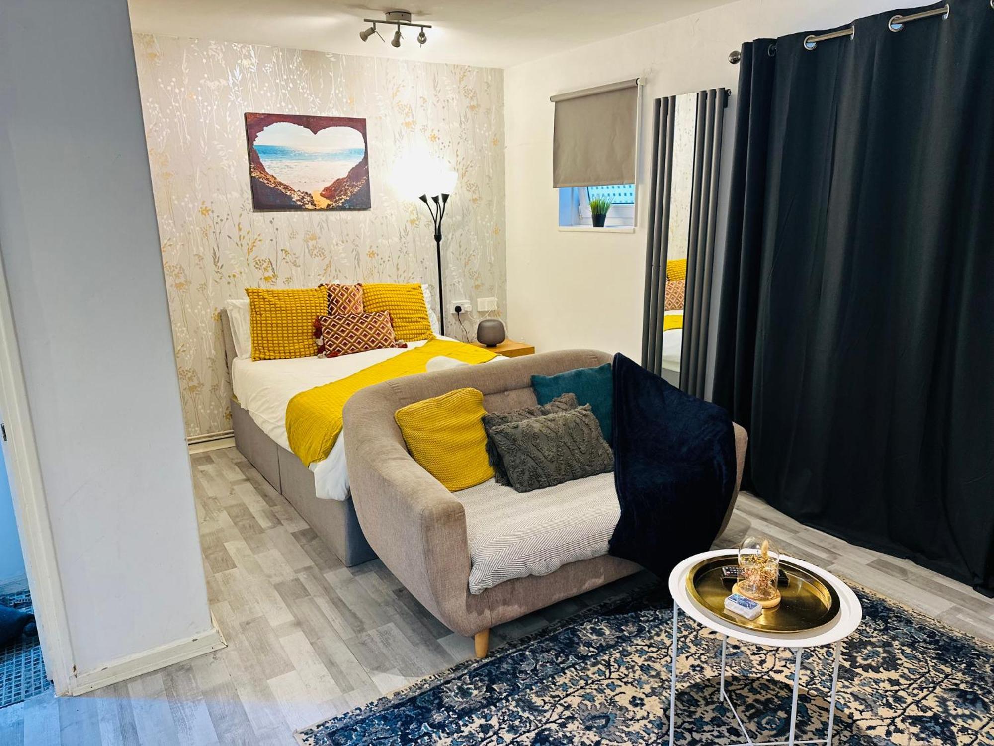 Studio Apartment In London, Bethnal Green Ngoại thất bức ảnh